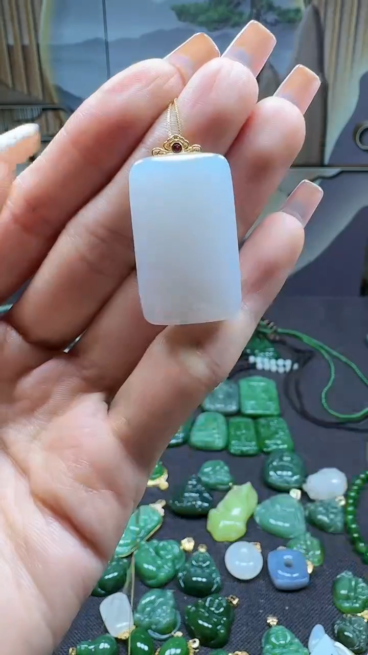 和田玉18K金镶嵌挂件1