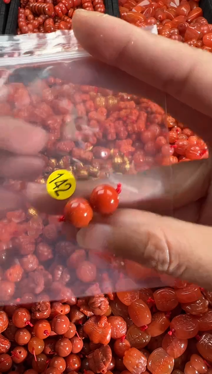 【闪购商品】南红玛瑙颈饰未镶嵌1