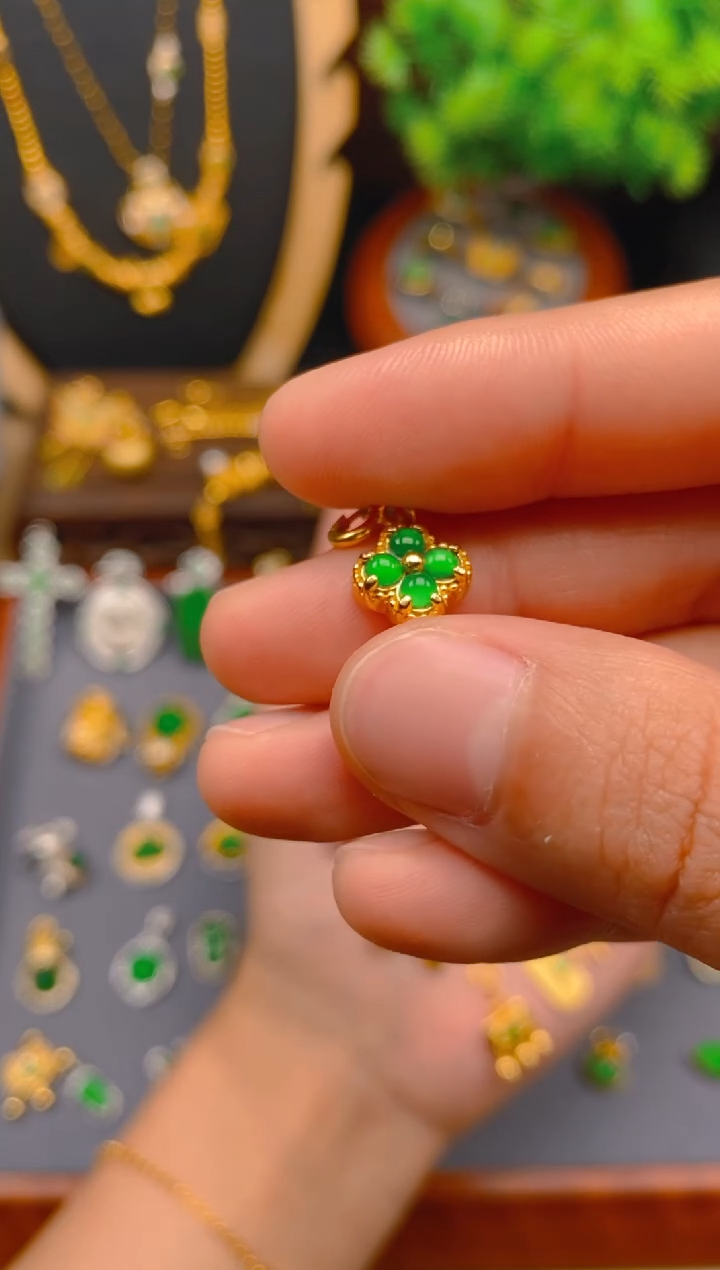 翡翠银S925镶嵌吊坠(不含链)四叶草万能扣