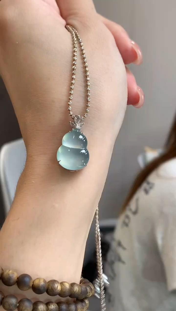 吊坠(不含链)18K金镶嵌翡翠C22