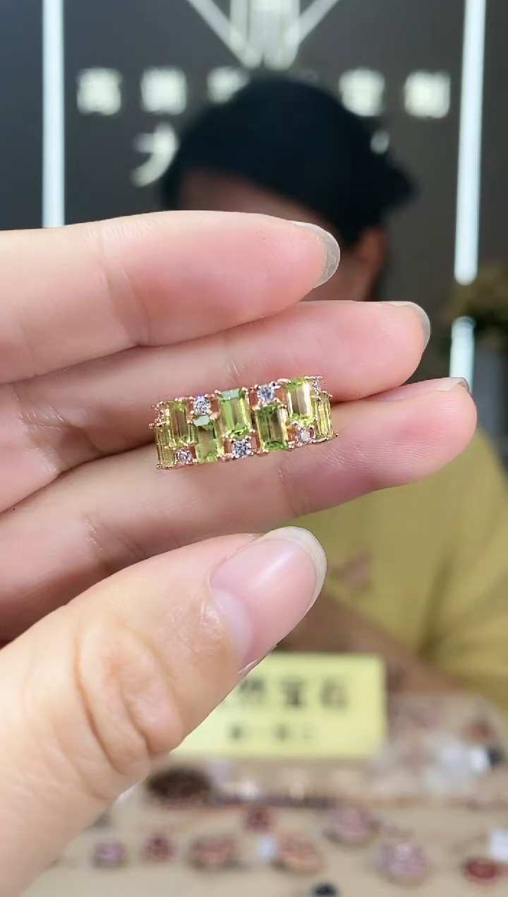 【闪购商品】橄榄石手饰银S925镶嵌手饰