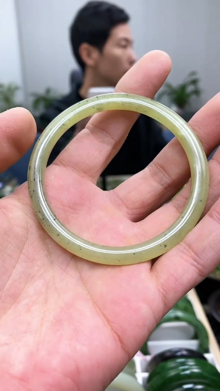 【闪购商品】和田玉手镯未镶嵌58.3