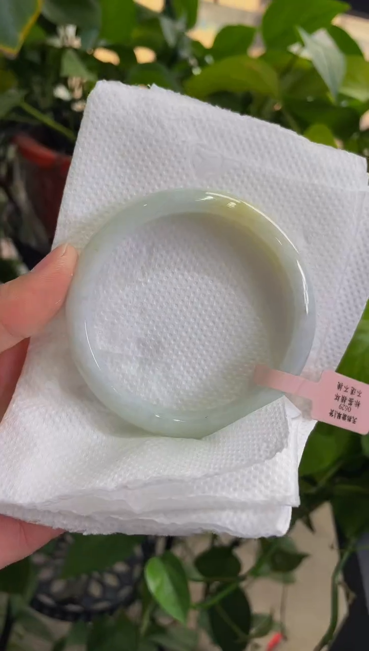 【闪购商品】翡翠手镯未镶嵌006手镯56.8