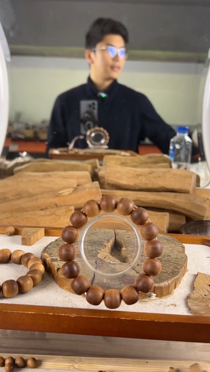 【闪购商品】檀香木其他极系列塞勒姆官仓1314横黑沉焦糖奶甜醇