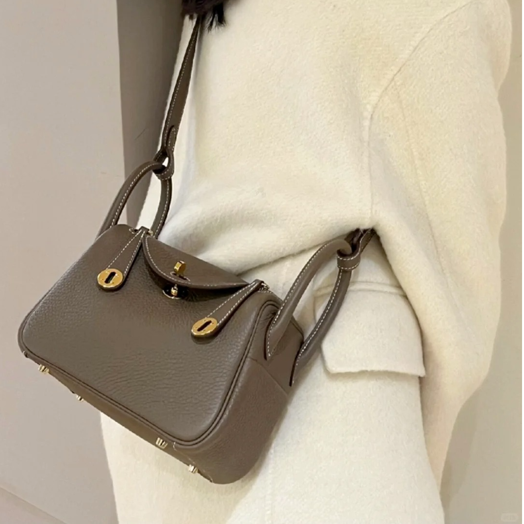 99新 Hermes/爱马仕 小花JerryLindy Mini 大象灰 TC皮 K 金扣包