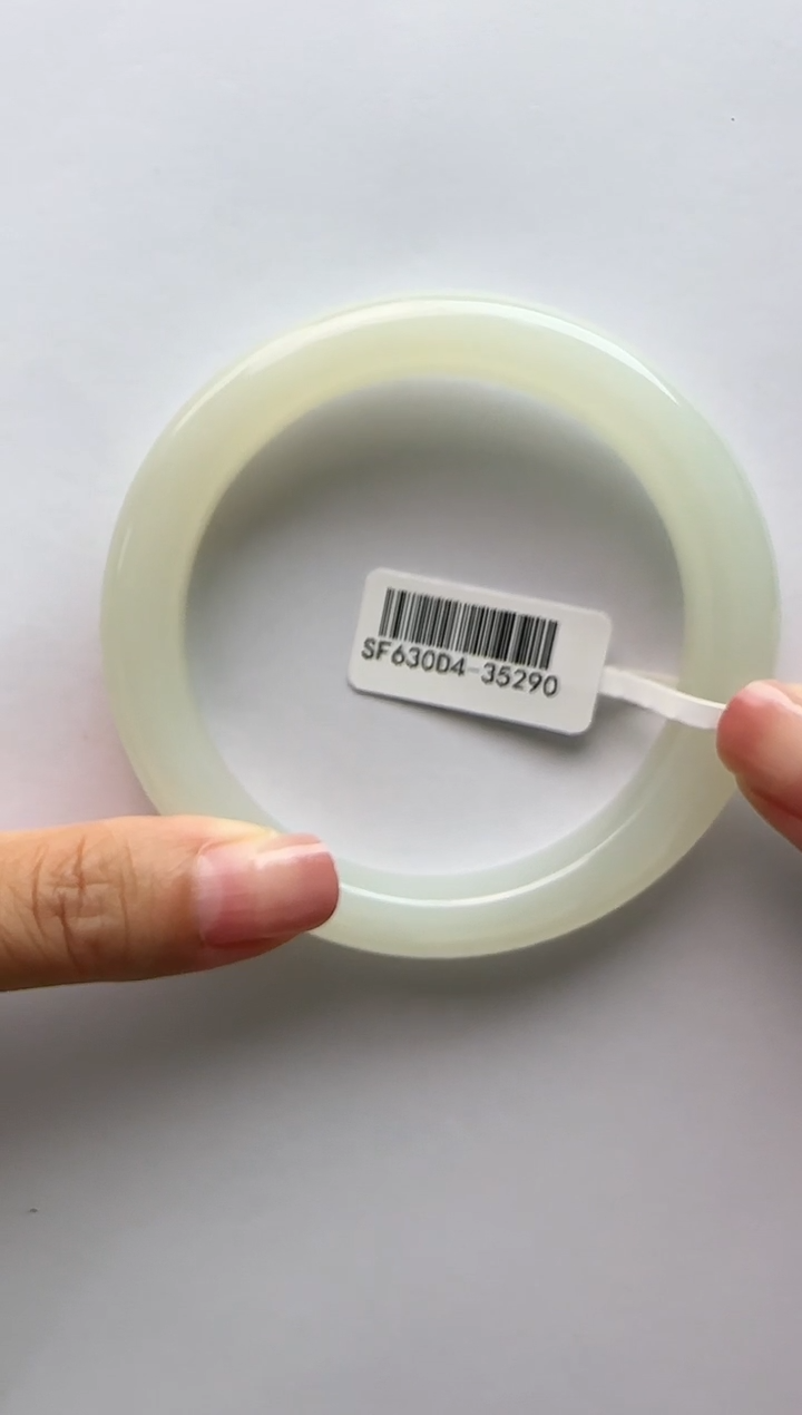 和田玉手镯未镶嵌阿***哒60