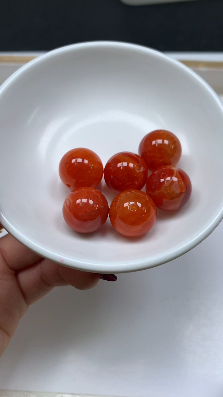 未镶嵌散珠玛瑙/玉髓E603龙鳞风血16mm1个5元（浅）