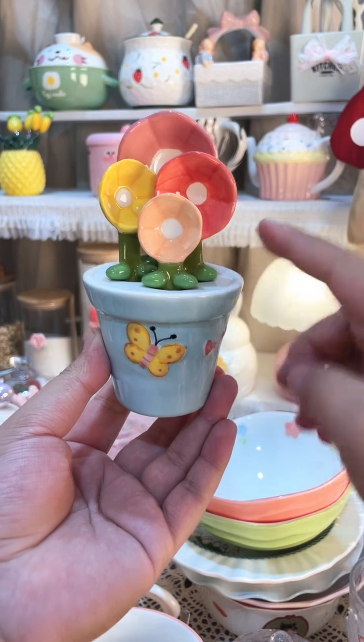 【闪购商品】瓷片勺子  质量好发货快放心拍