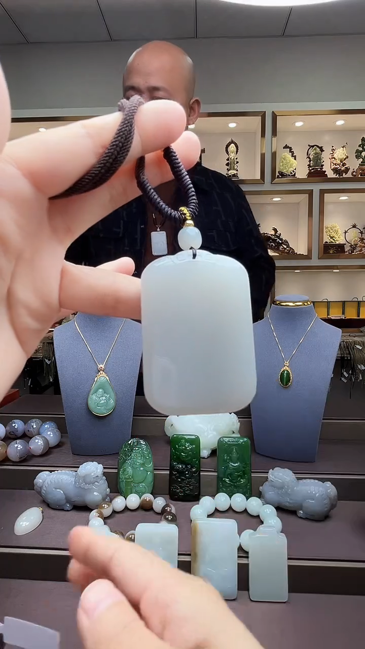 【闪购商品】和田玉挂件未镶嵌苏