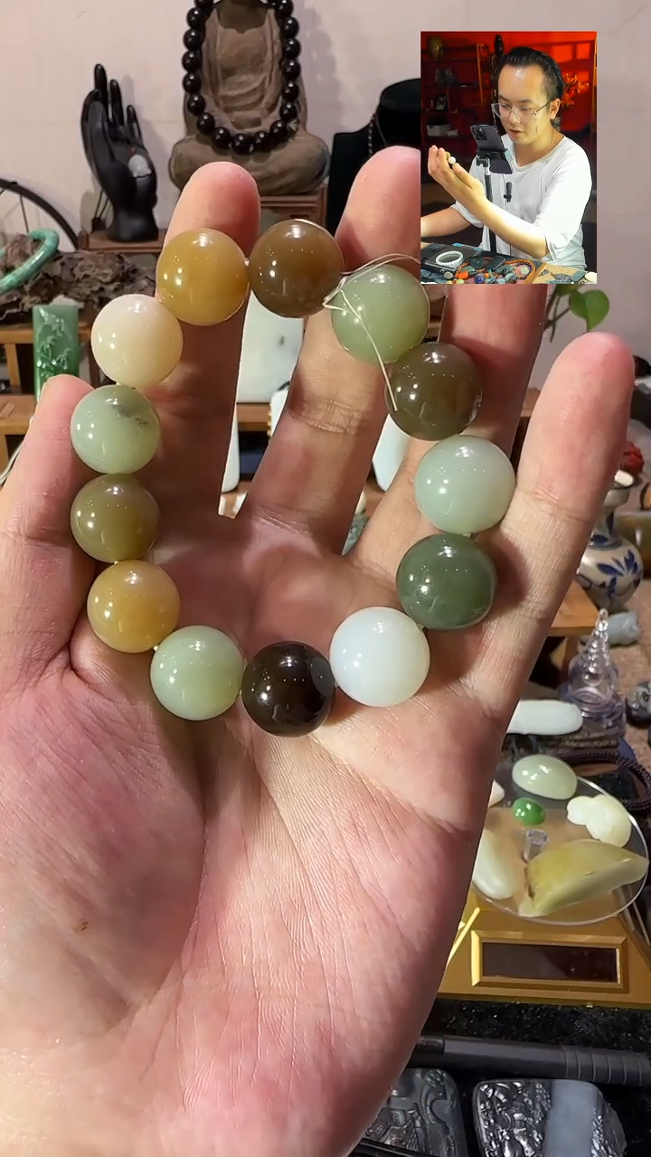 和田玉未镶嵌颈饰多宝16m