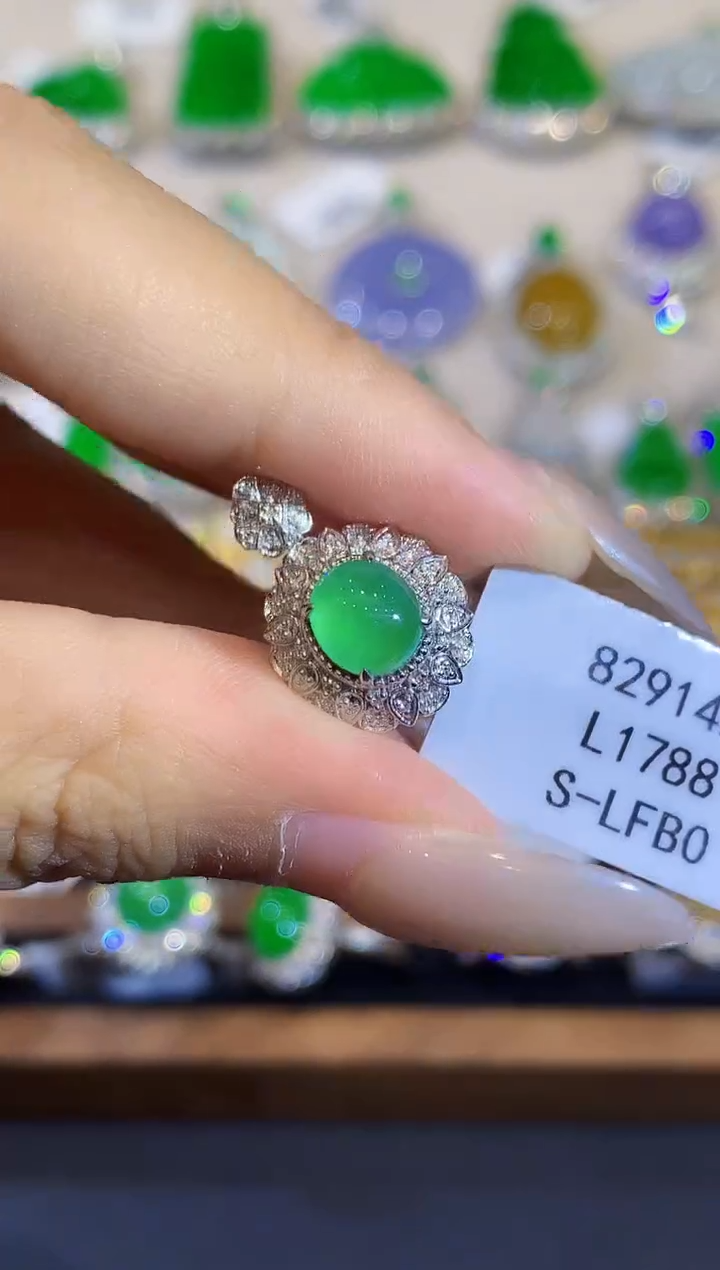 翡翠戒指18K金镶嵌L1788多样性发其一