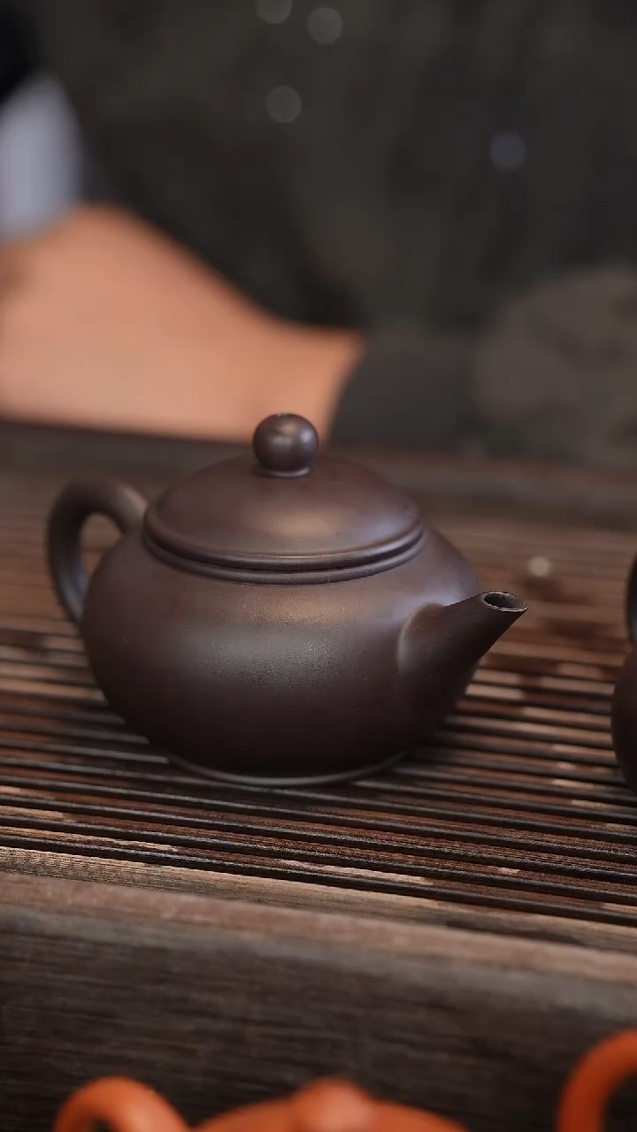 茶壶紫砂水平 蓝莲花 半手工 170cc