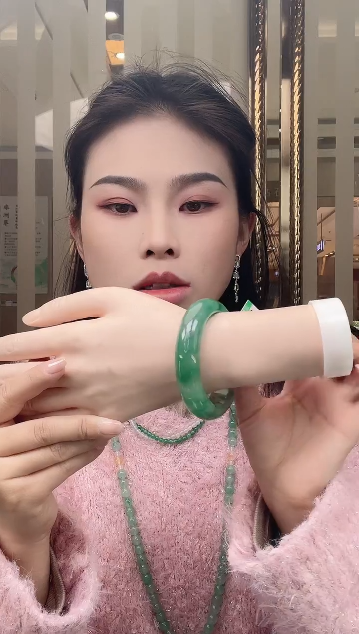 未镶嵌手镯石英质玉11