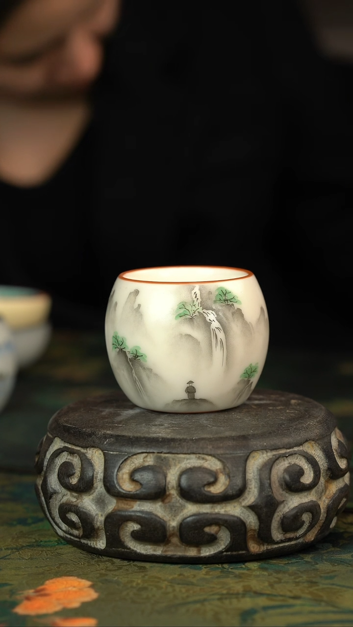 【闪购商品】初六好物分享@@猪油冻山水杯