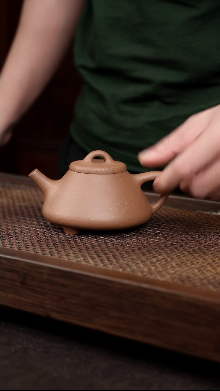 茶壶紫砂老段子冶