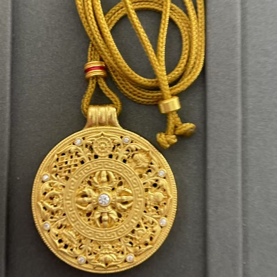 宝阁甄选黄罗盘吊坠234