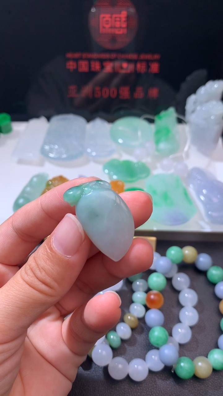 未镶嵌定制翡翠温*?    