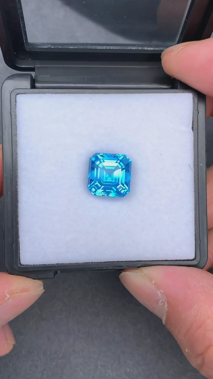 【闪购商品】托帕石裸石未镶嵌9.38克拉