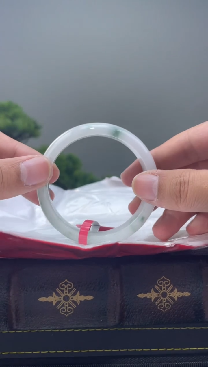 【闪购商品】翡翠手镯未镶嵌手镯10