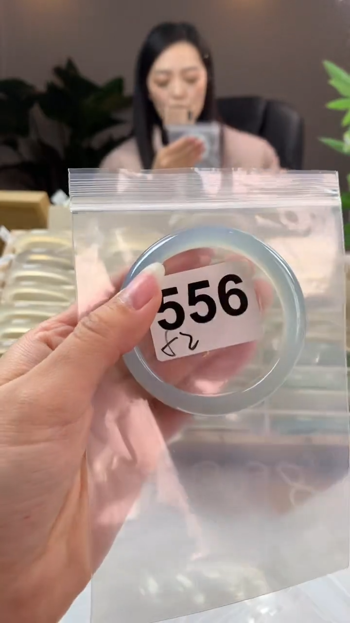 【闪购商品】玛瑙/玉髓手镯未镶嵌556