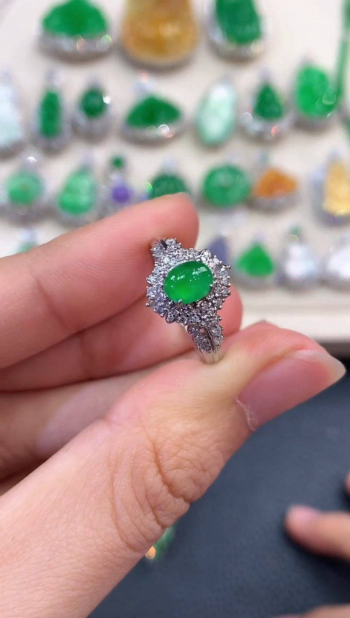 【闪购商品】翡翠戒指18K金镶嵌D44    