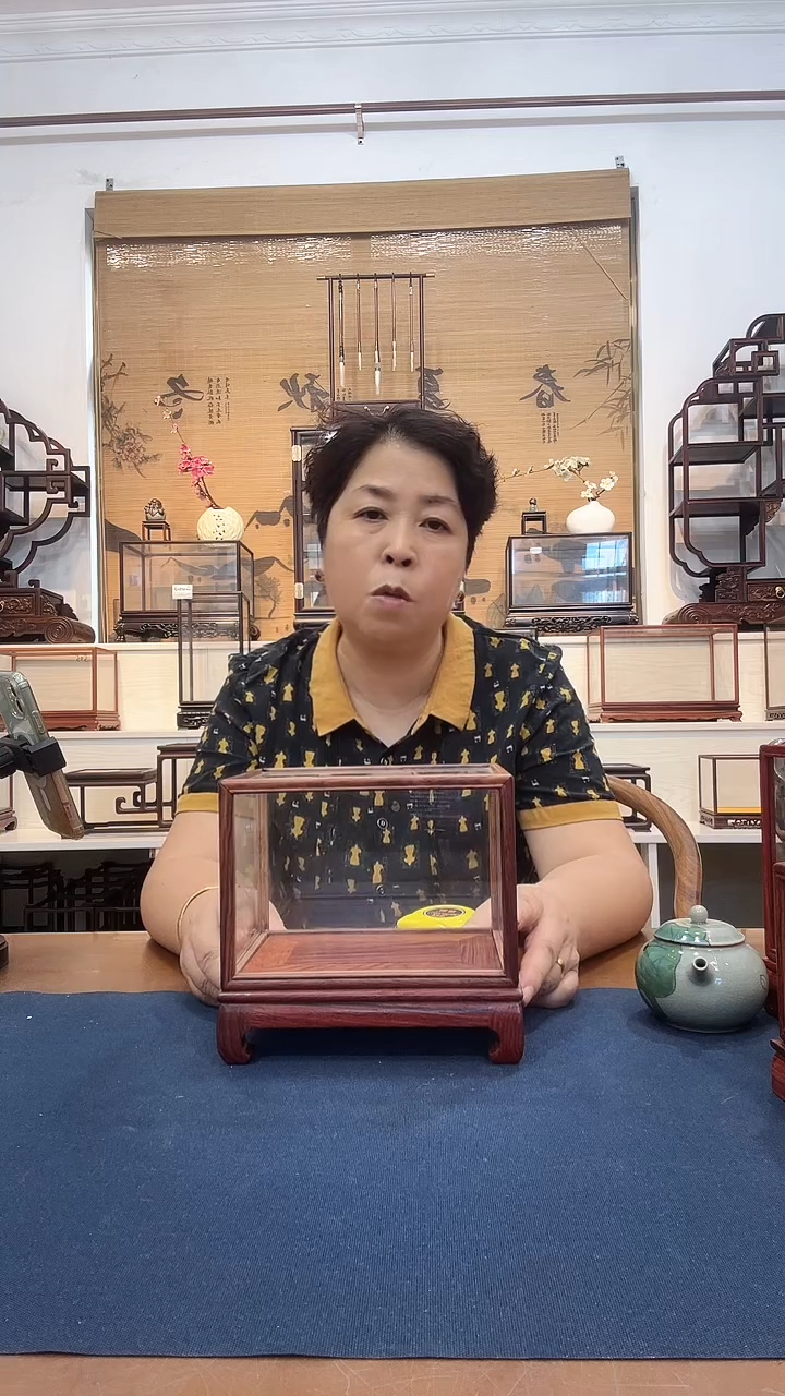 红酸枝木类木雕款玻璃罩152