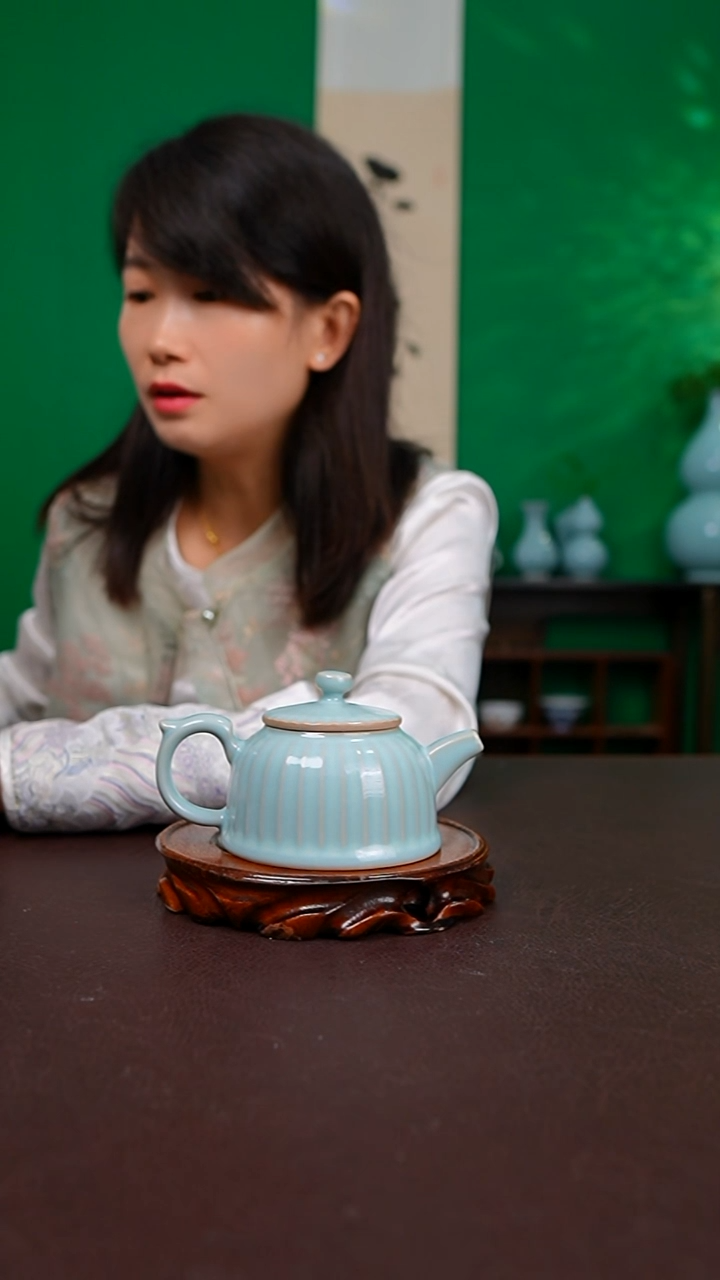 天青青莲壶不完美 简装