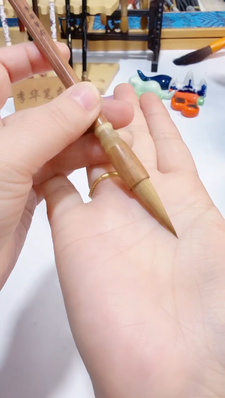 不染  黄狼辽尾中楷毛笔1支 出锋3.0 口径0.8 