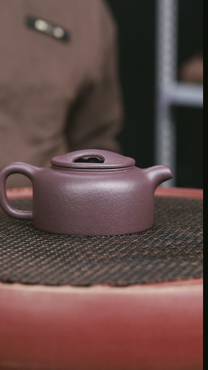 茶壶紫砂拼*天青牛盖莲子180CC