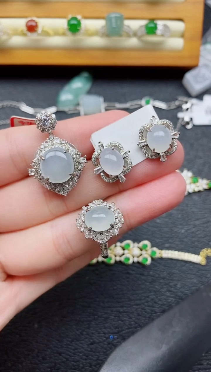 银S925镶嵌戒指翡翠1