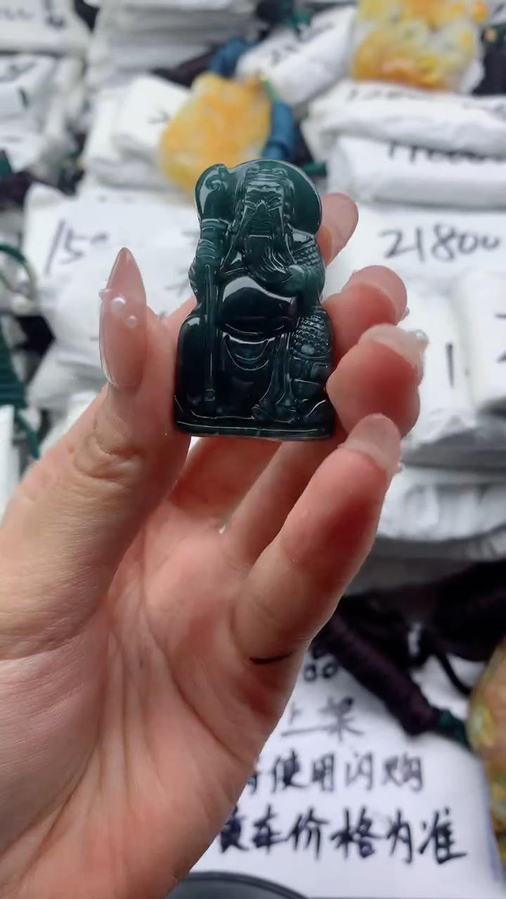 翡翠未镶嵌颈饰555555555555