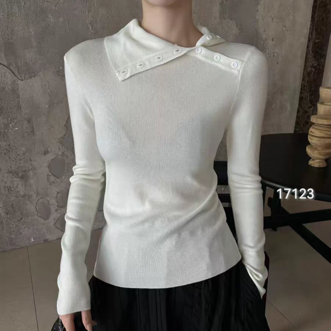 17123 WANGDAN（部分无水洗唛，介意慎拍)斜扣高领打底针织衫