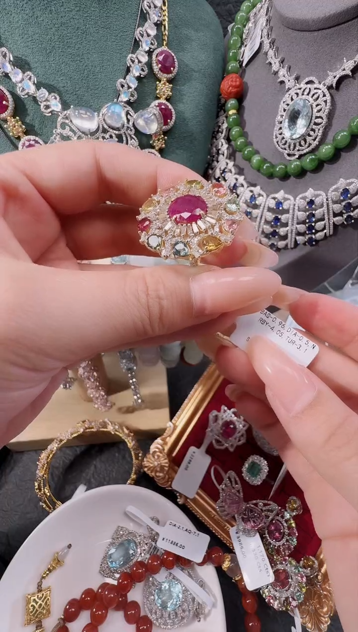 银S925镶嵌戒指红宝石戒指