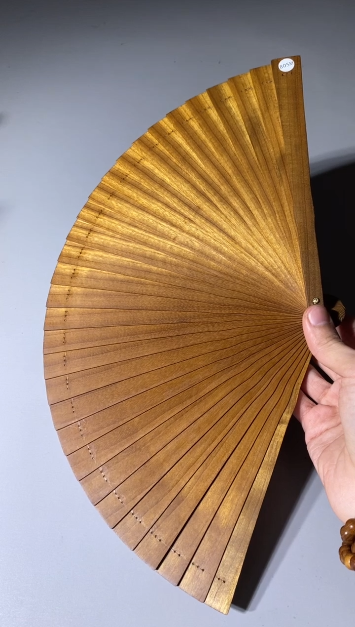 【闪购商品】金丝楠木雕805号21cm精品金丝楠木扇子