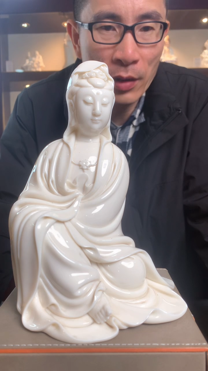 【闪购商品】摆件德化白瓷 披座观音