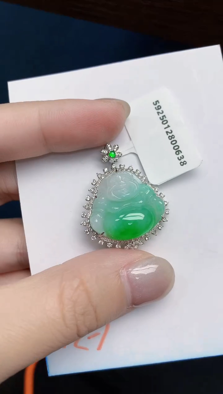 【闪购商品】翡翠颈饰18K金镶嵌天然翡翠A货