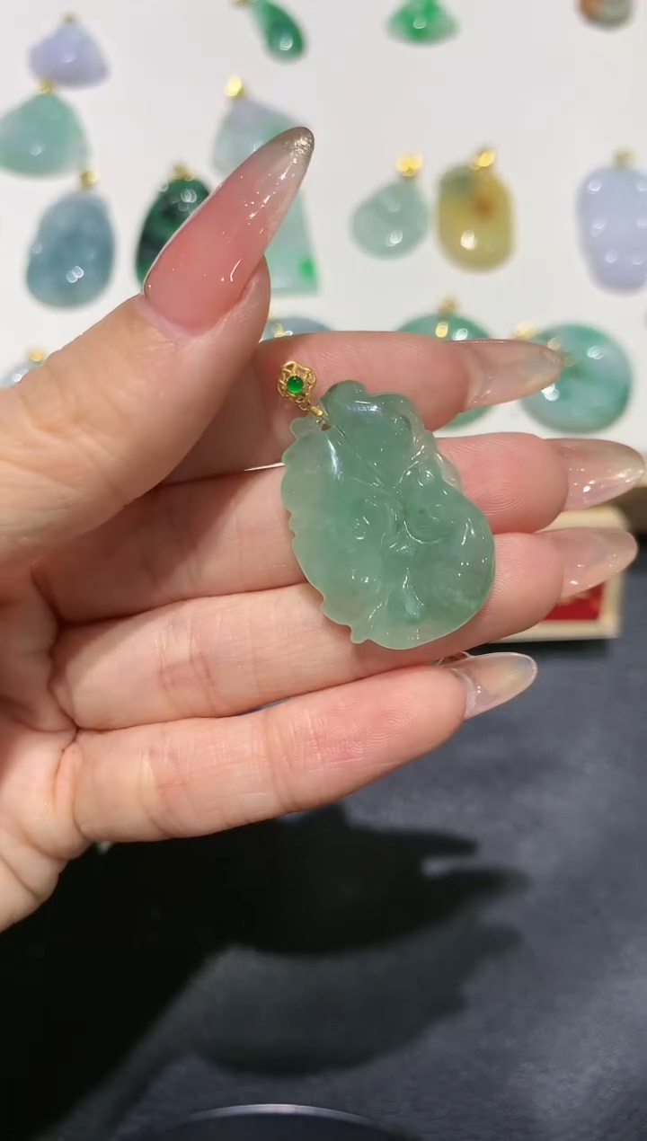 【闪购商品】翡翠吊坠(不含链)18K金镶嵌团购8