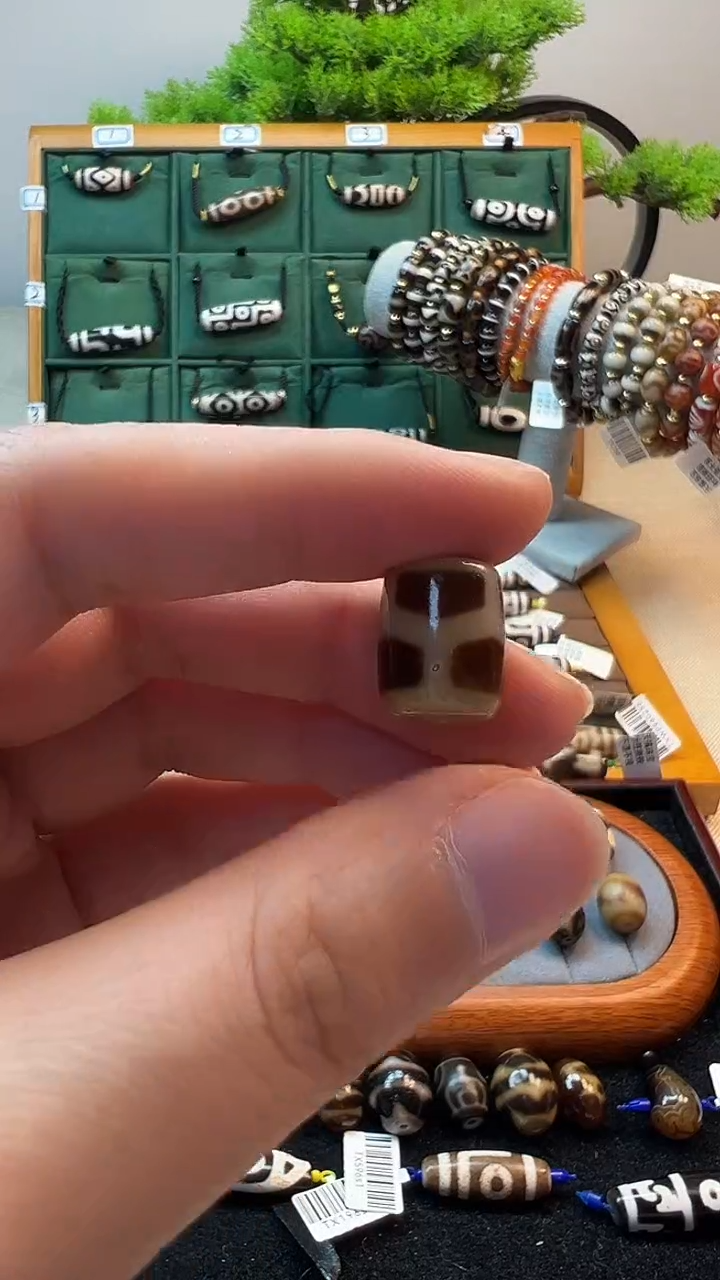 玛瑙/玉髓（覆膜）颈饰未镶嵌33（微瑕随机发货）