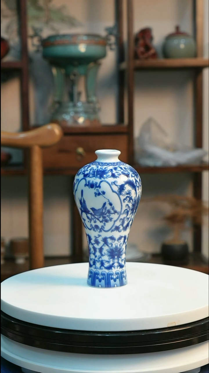 青花瓷小花瓶摆件