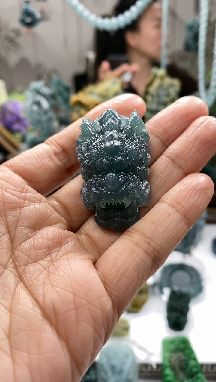 未镶嵌定制翡翠浩****殖翡翠毛货不退不换12.9