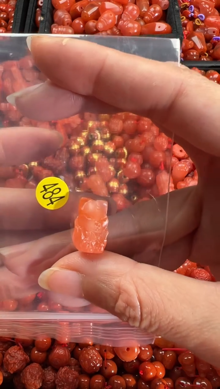 【闪购商品】南红玛瑙颈饰未镶嵌1