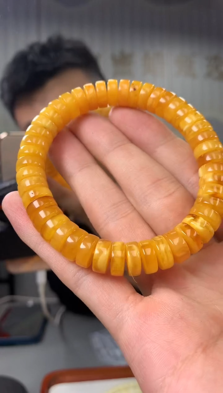 【闪购商品】蜜蜡裸石未镶嵌手串