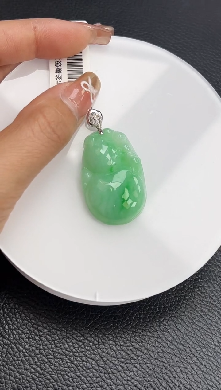 【闪购商品】翡翠颈饰18K金镶嵌YM1036-12 绿葫芦