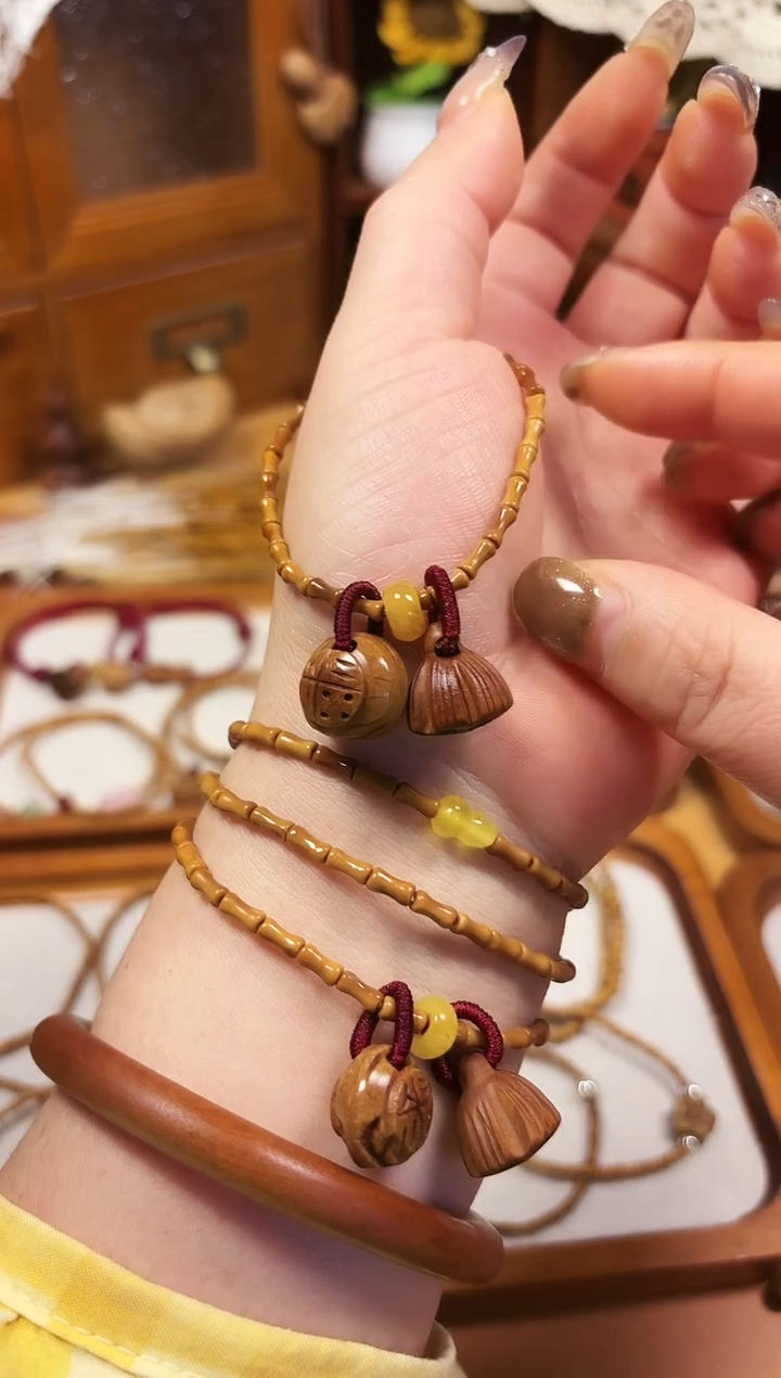吊坠桃核 竹节手串  福字加莲蓬   备注手围
