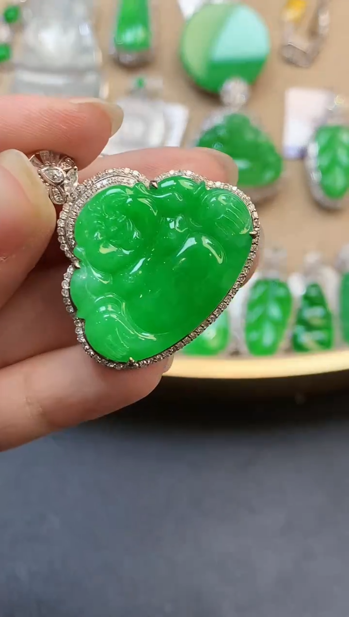 【闪购商品】翡翠吊坠(不含链)18K金镶嵌3093   