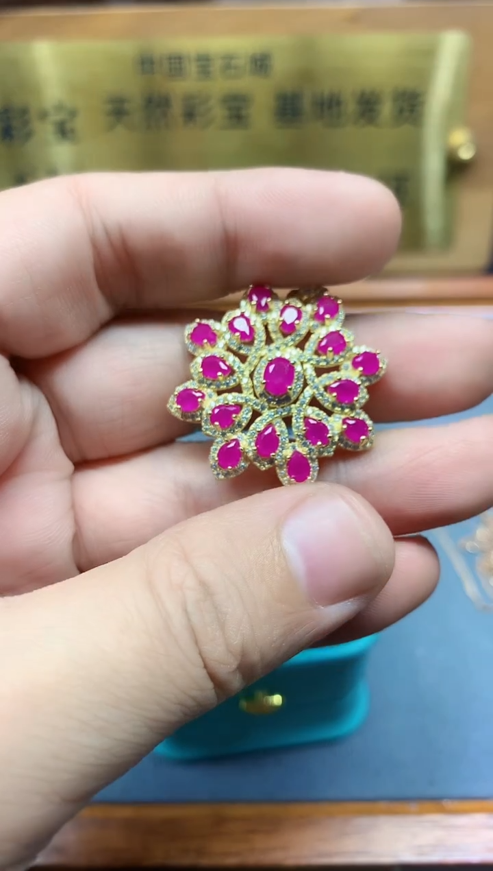 【闪购商品】红宝石颈饰银S925镶嵌........