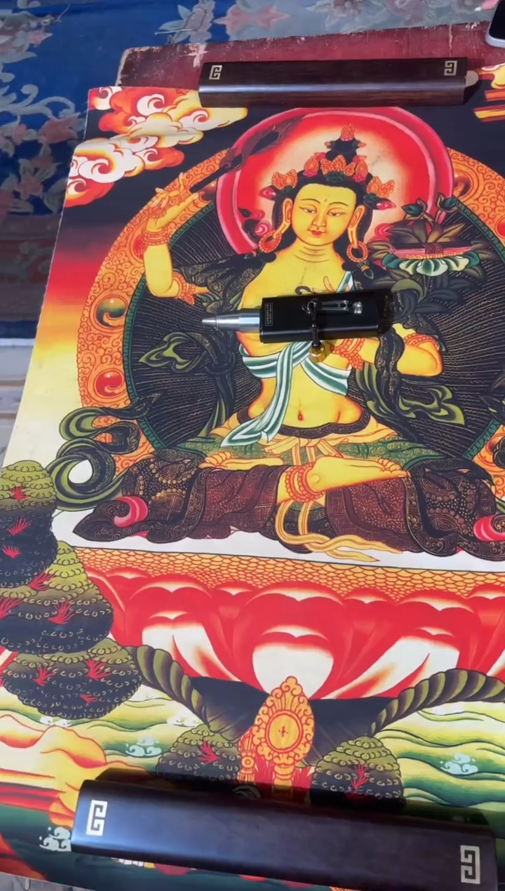 卷轴画龙妹的唐卡tk16