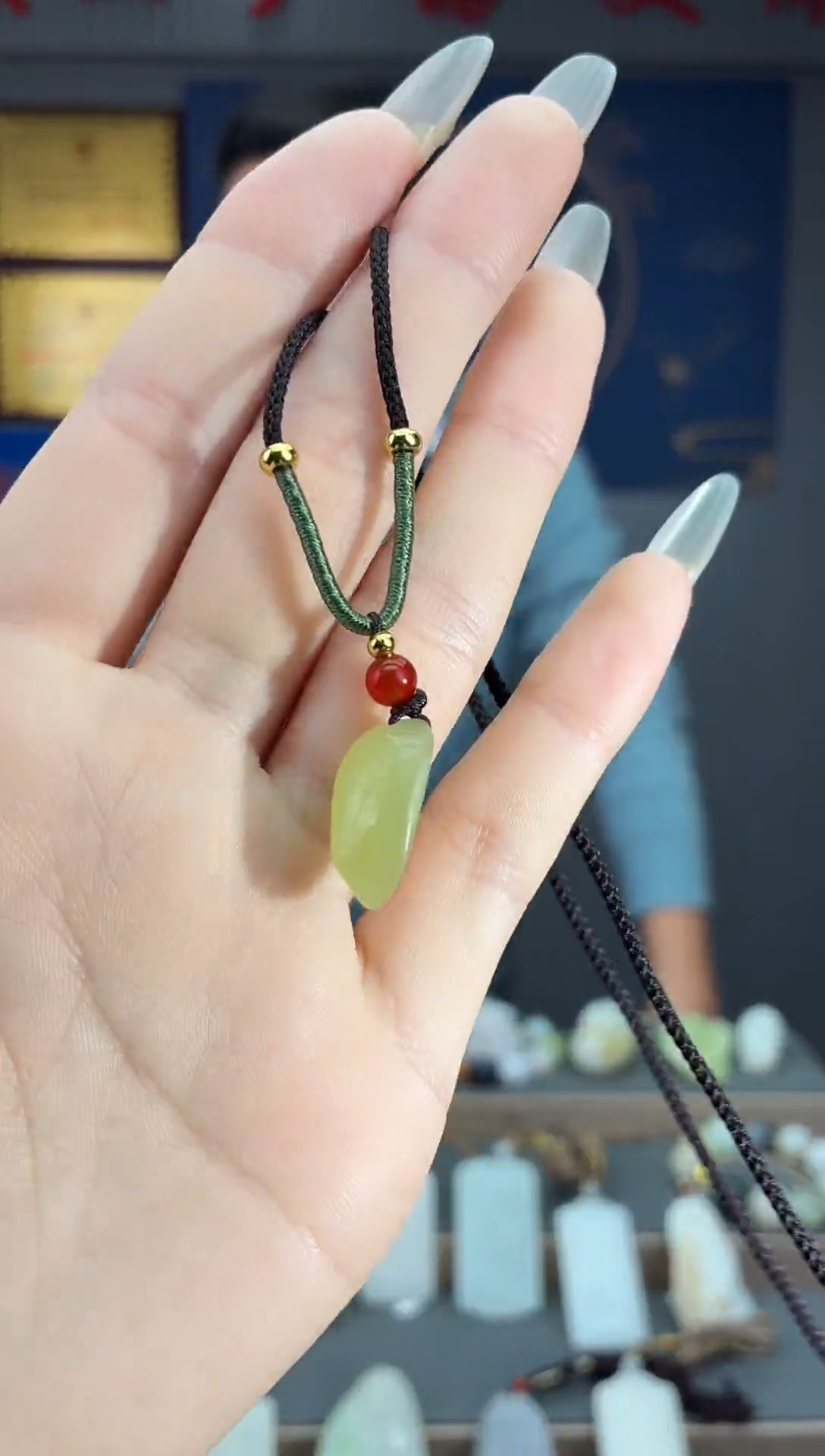 颈饰未镶嵌和田玉1