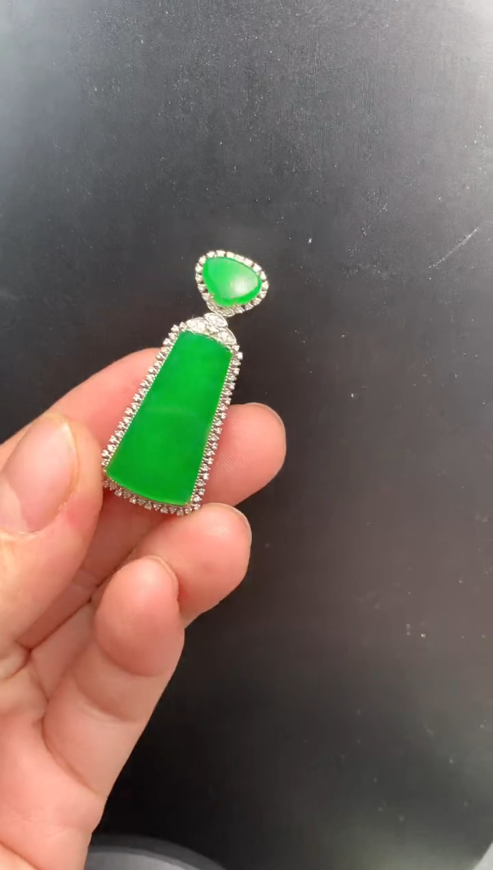 【闪购商品】翡翠颈饰18K金镶嵌无事牌1506