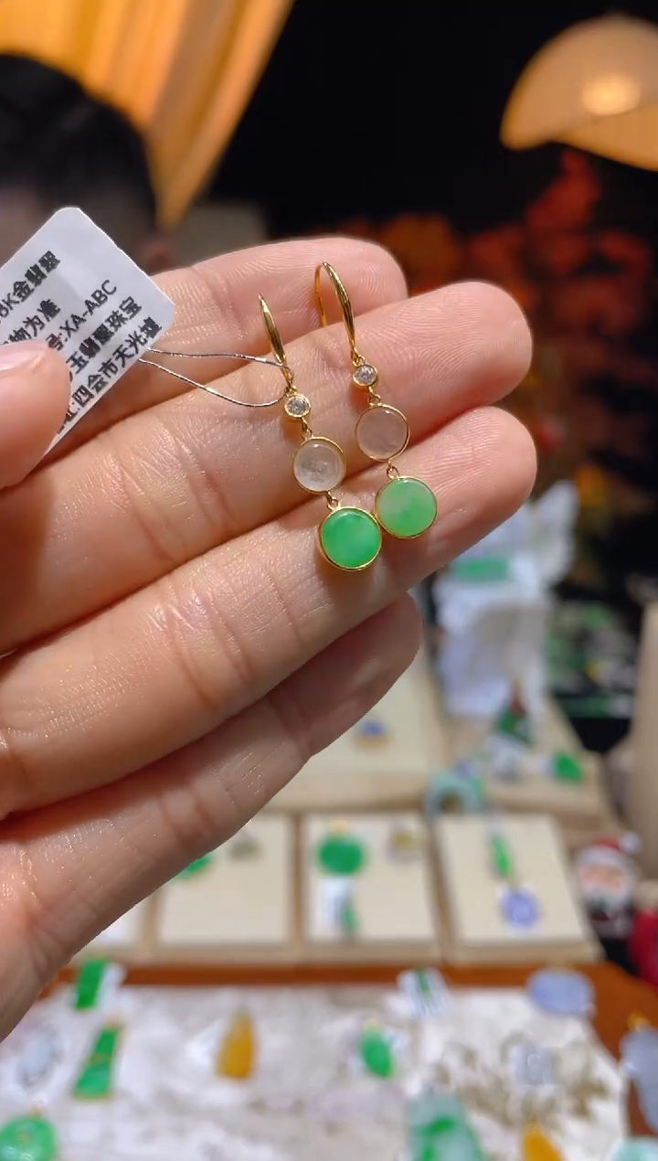 【闪购商品】翡翠颈饰18K金镶嵌假一赔三